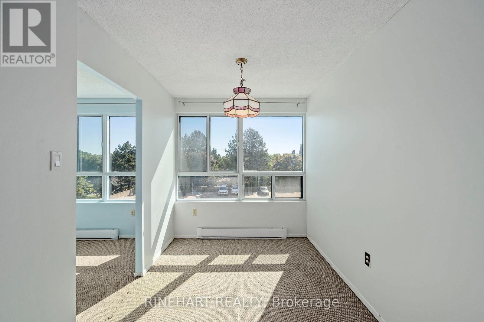 #311 600 GRENFELL DRIVE - 15