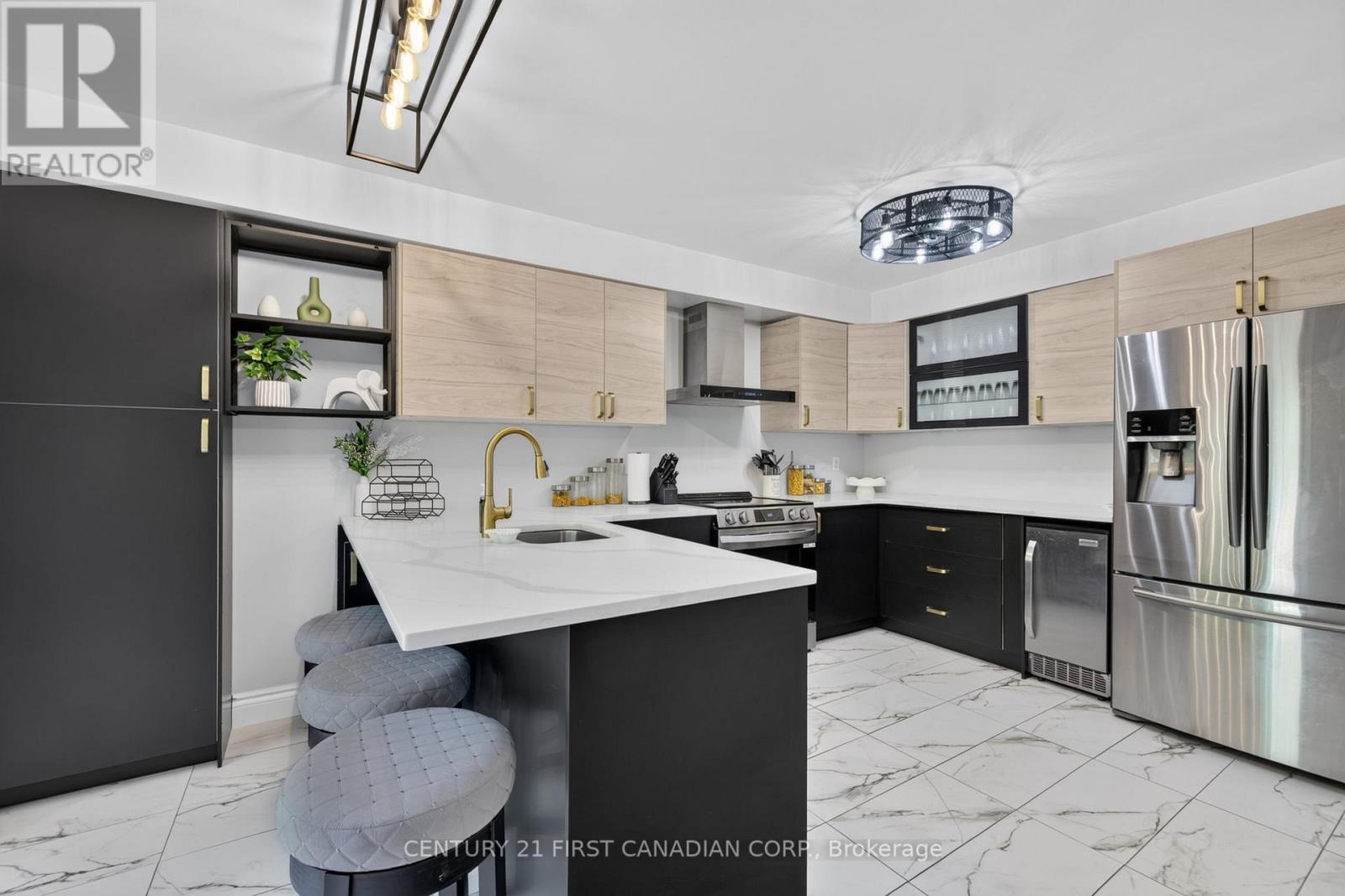 #28 1478 ADELAIDE STREET N - 13
