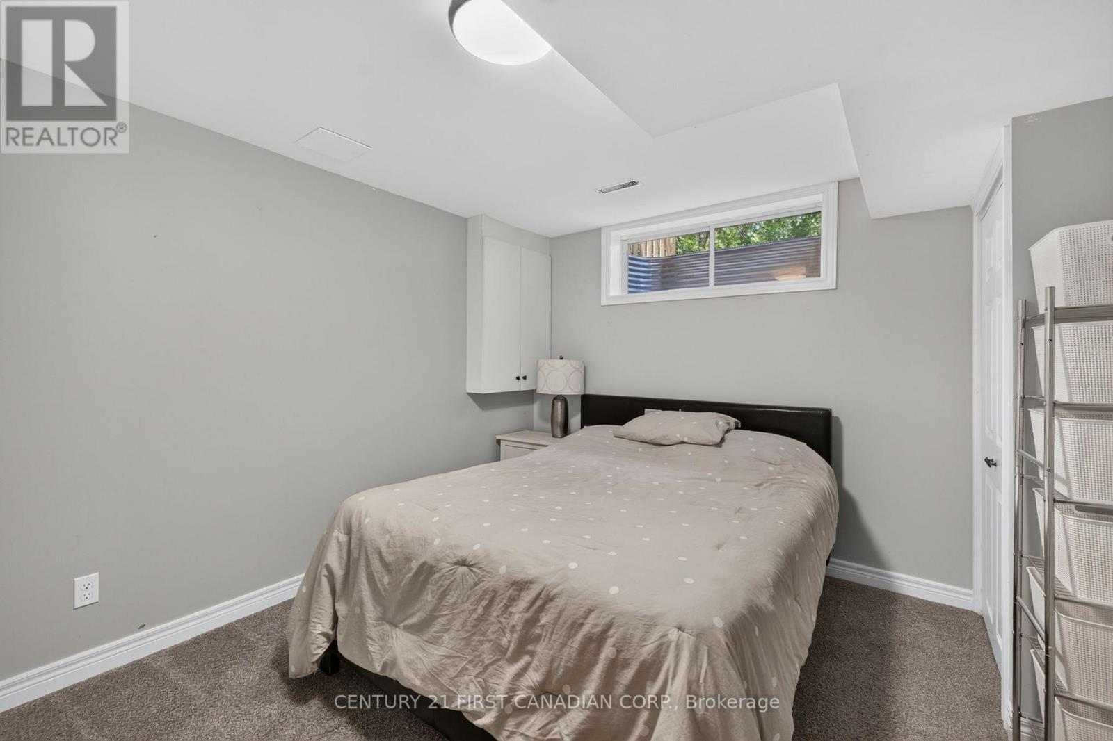 #28 1478 ADELAIDE STREET N - 36