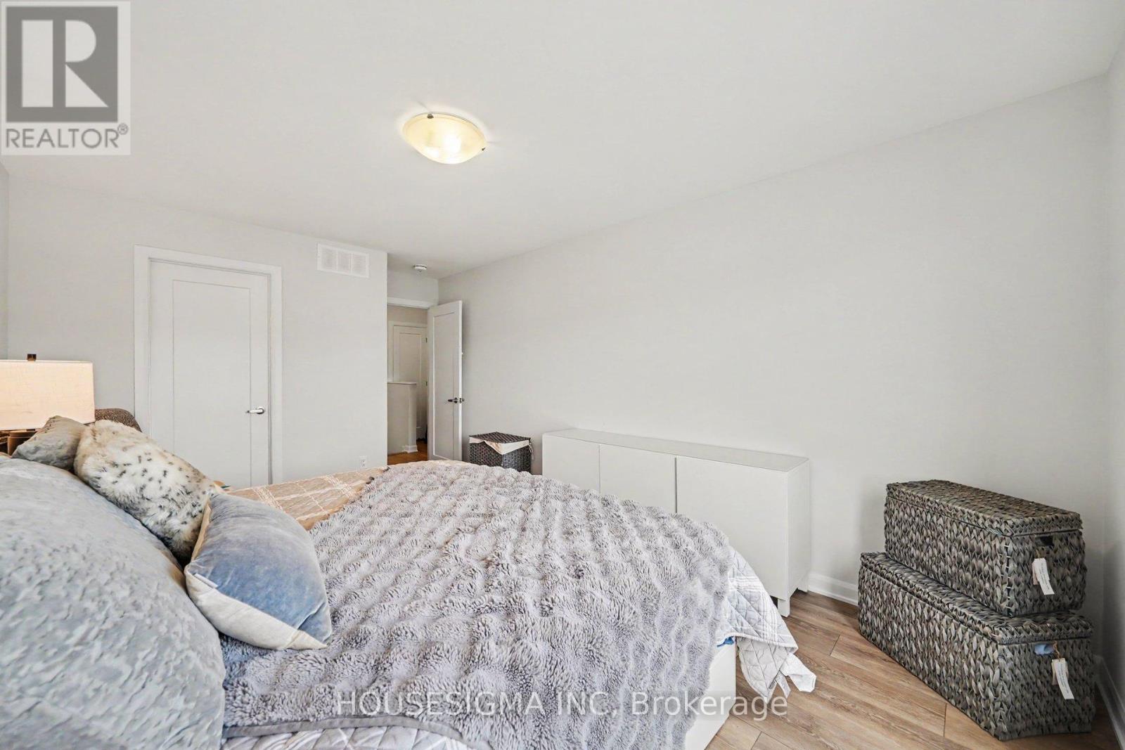 2 Bed, 2 Bath House for Sale in Ottawa – 315 RAHEEN COURT, Ottawa – MLS# X13487238 - Image 28