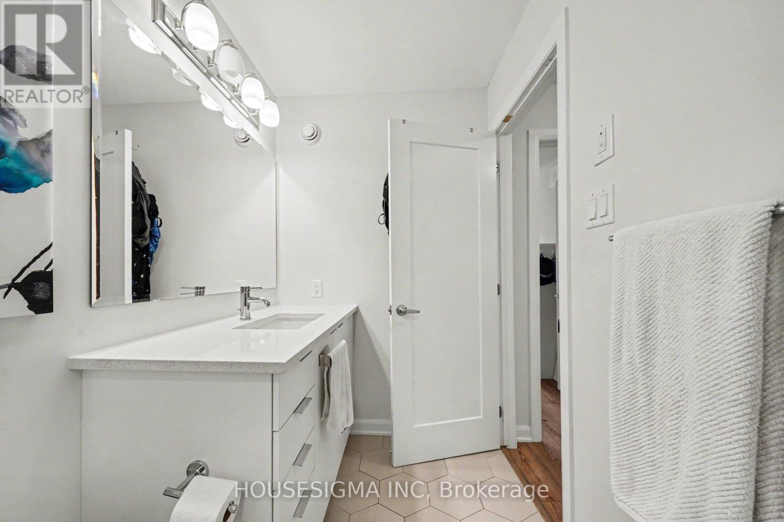 2 Bed, 2 Bath House for Sale in Ottawa – 315 RAHEEN COURT, Ottawa – MLS# X13487238 - Image 30