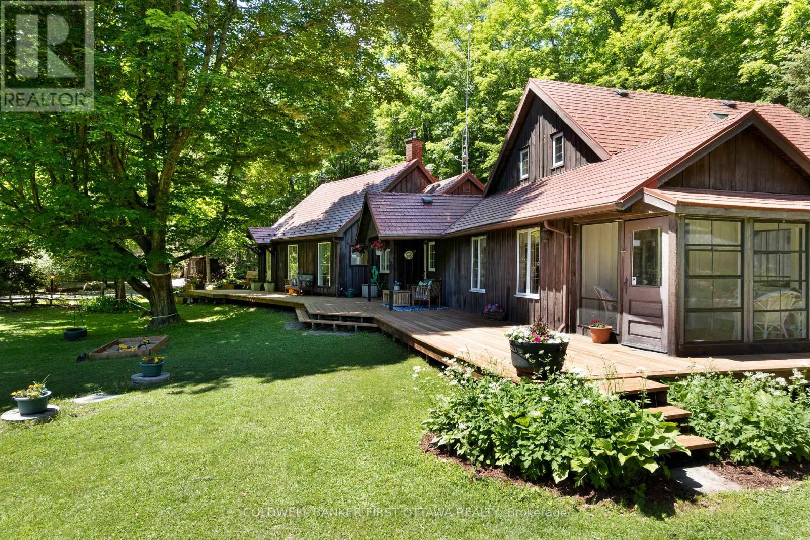 1358 RIDEAU FERRY ROAD - 1