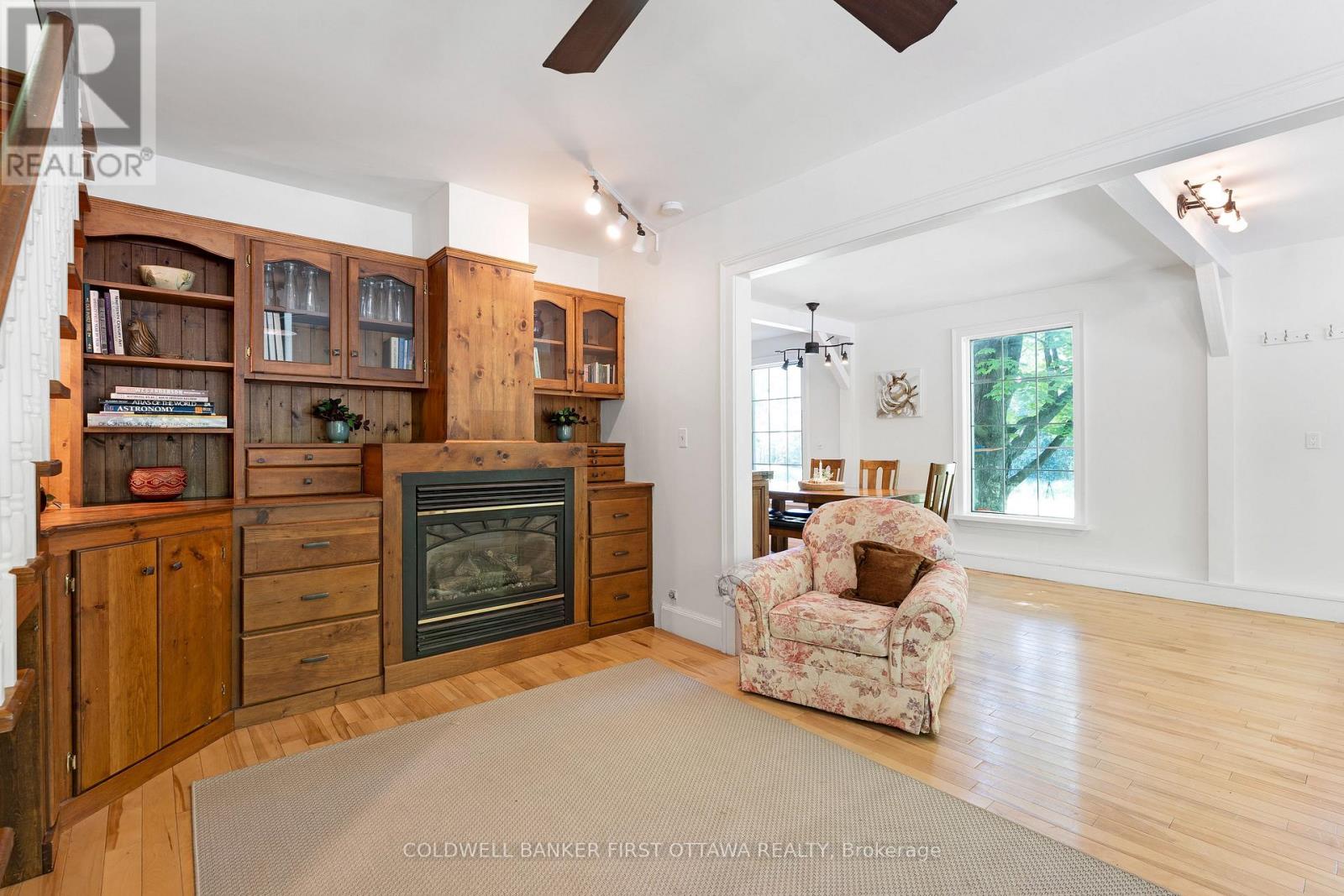 1358 RIDEAU FERRY ROAD - 11