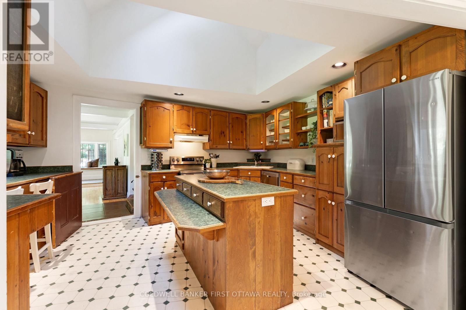 1358 RIDEAU FERRY ROAD - 15