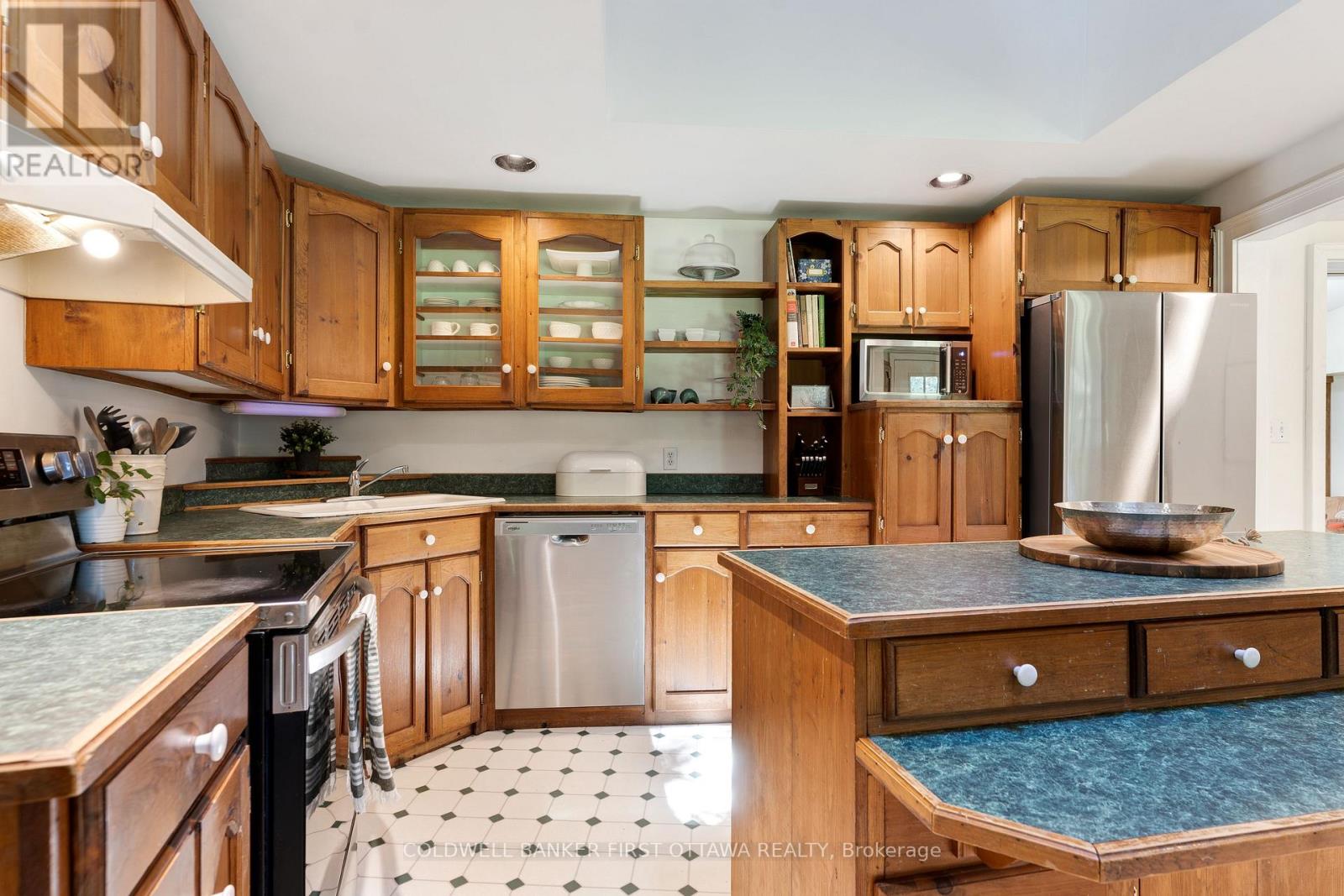 1358 RIDEAU FERRY ROAD - 18