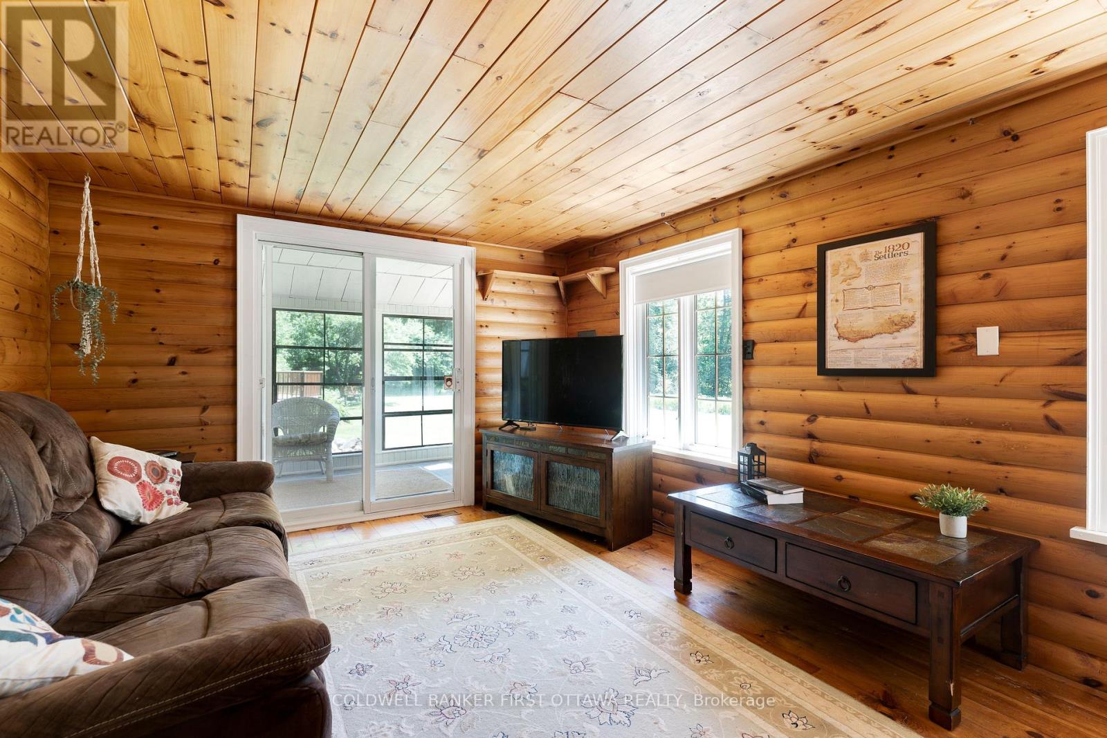 1358 RIDEAU FERRY ROAD - 22