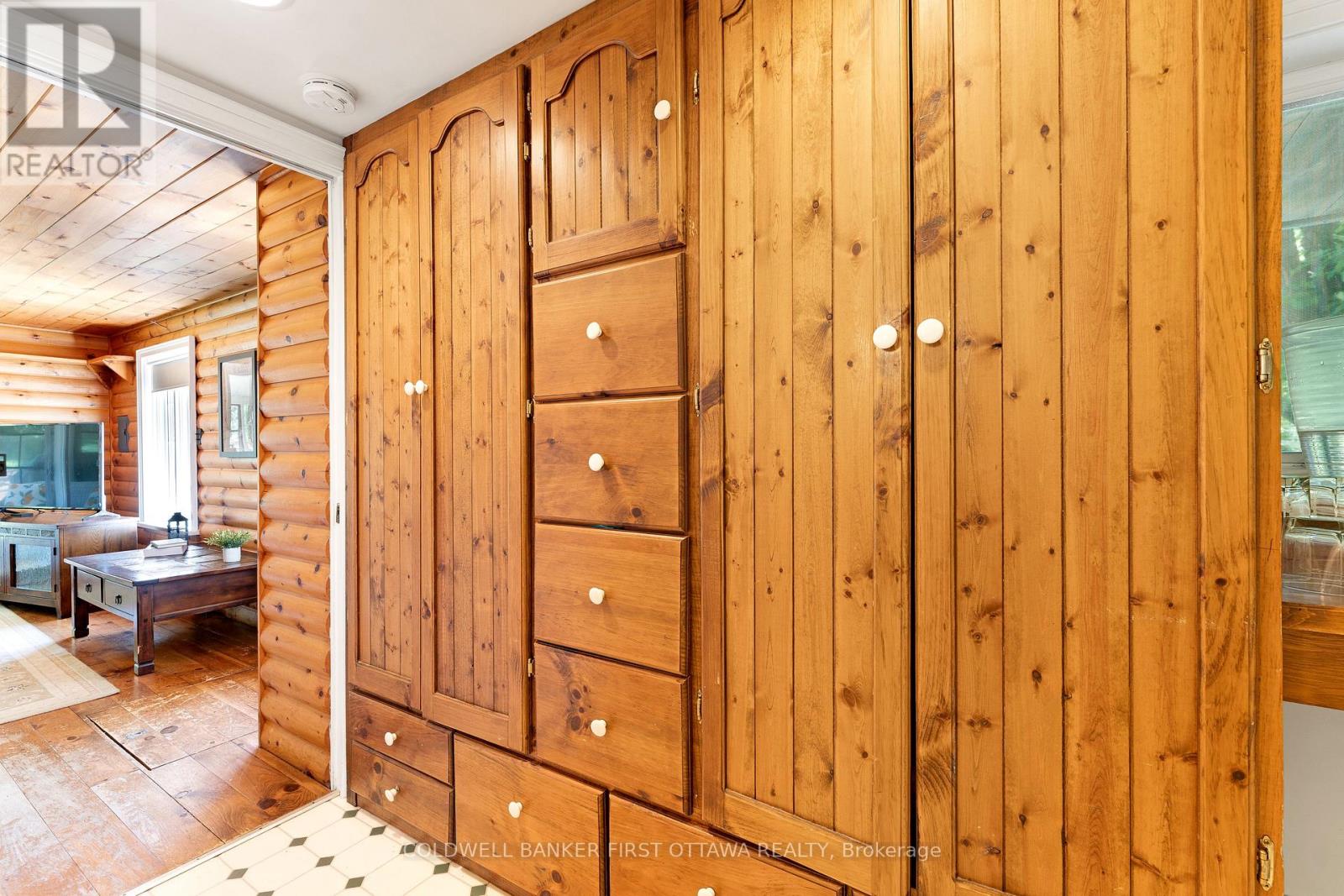 1358 RIDEAU FERRY ROAD - 25