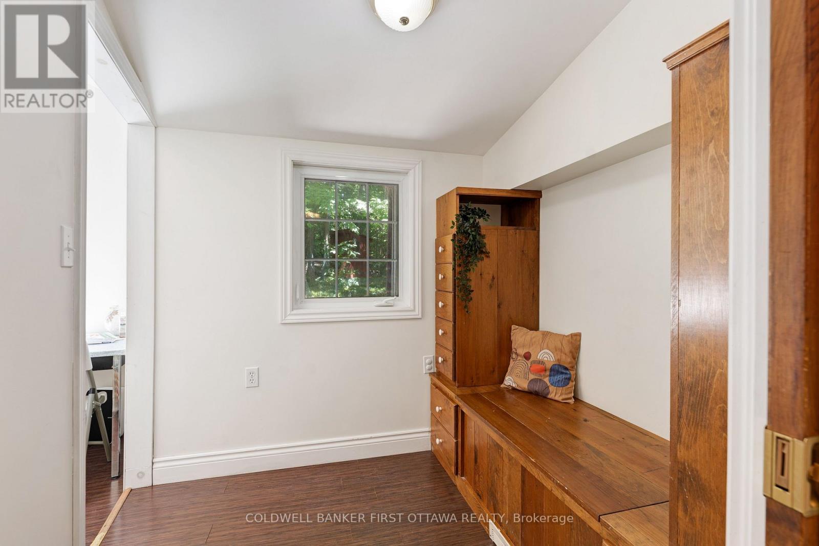 1358 RIDEAU FERRY ROAD - 26