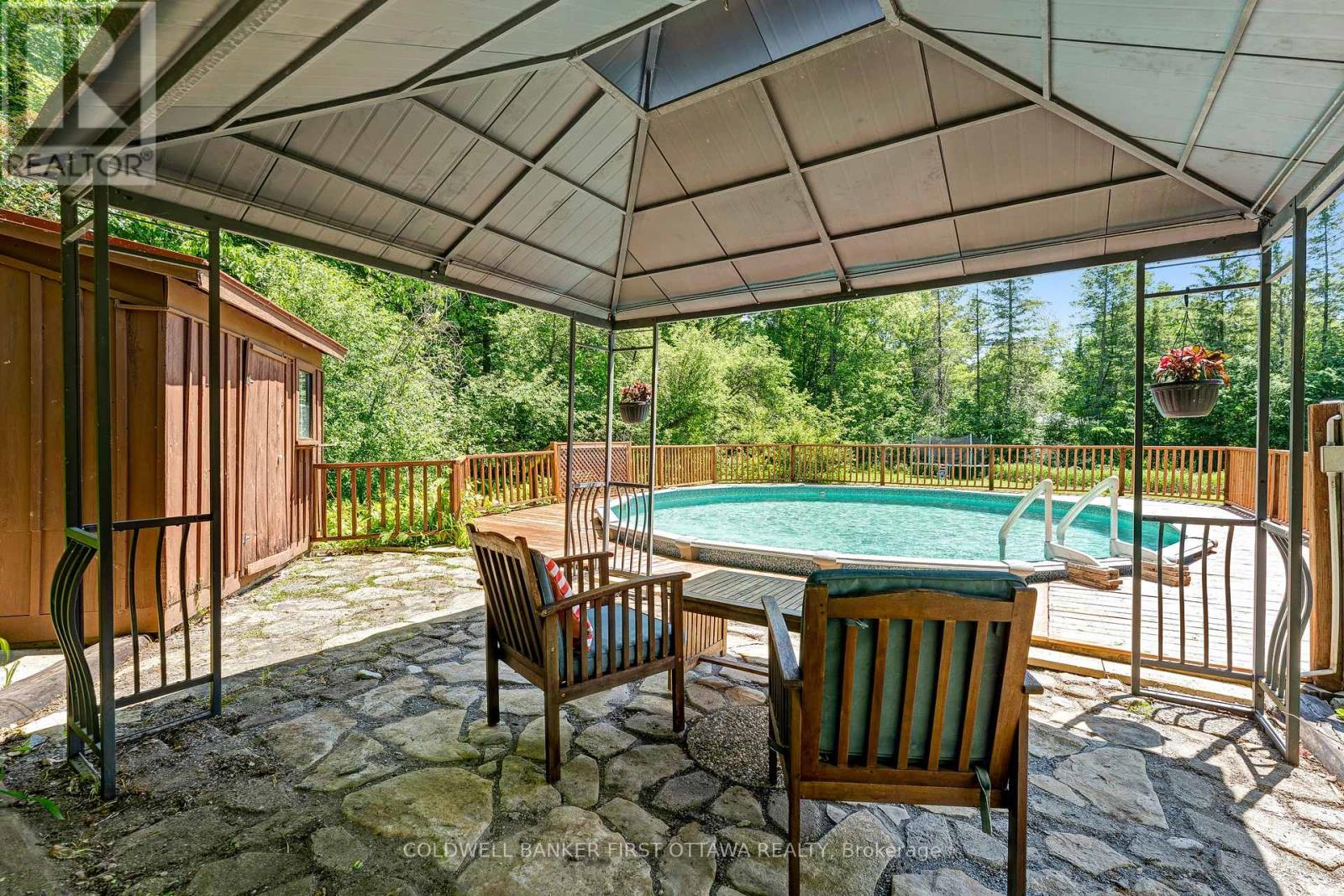 1358 RIDEAU FERRY ROAD - 39