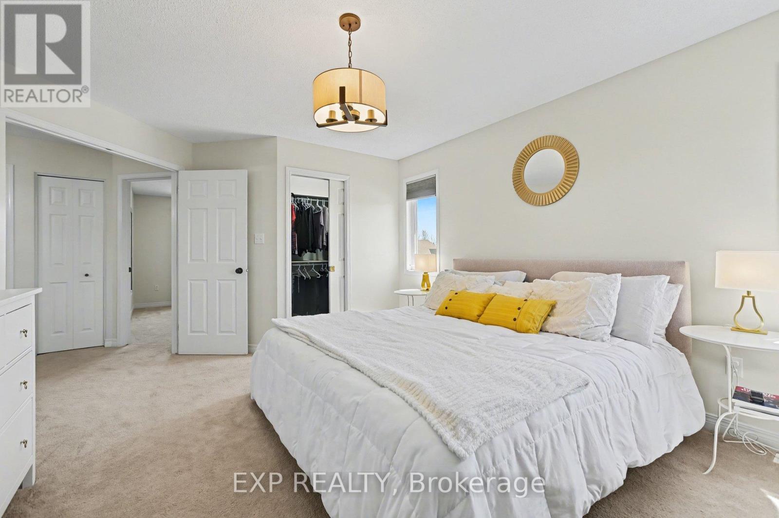 212 JASPER CRESCENT - 24