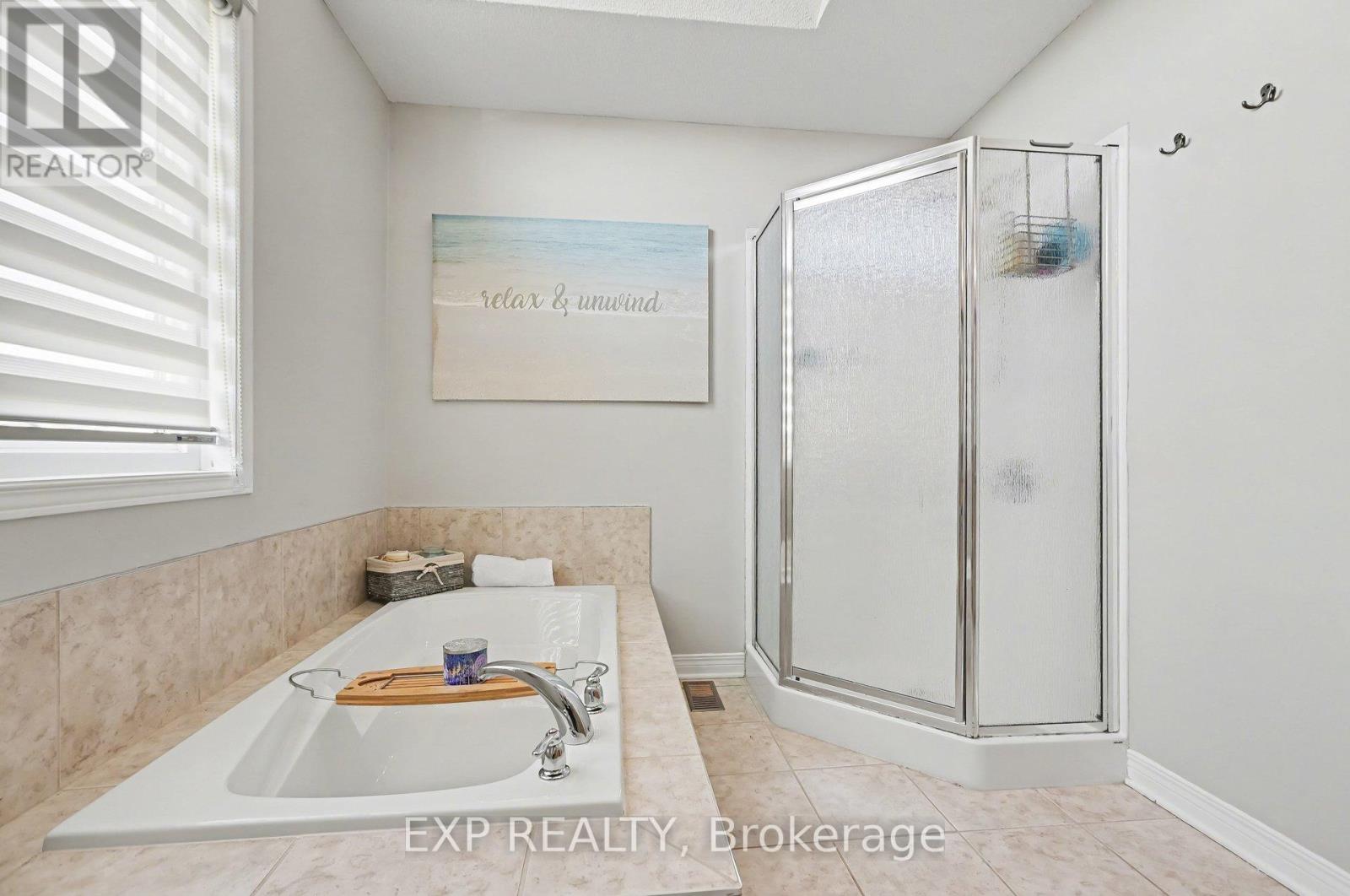 212 JASPER CRESCENT - 26