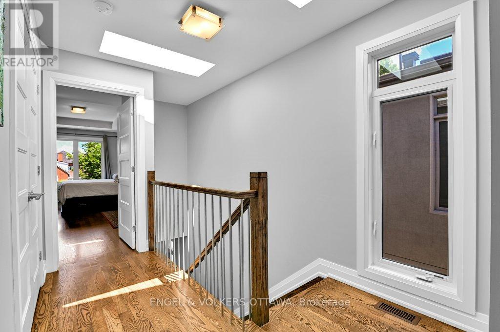 3 Bed, 4 Bath House for Sale in Ottawa – 331 DUNCAIRN AVENUE, Ottawa – MLS# X13487296 - Image 14