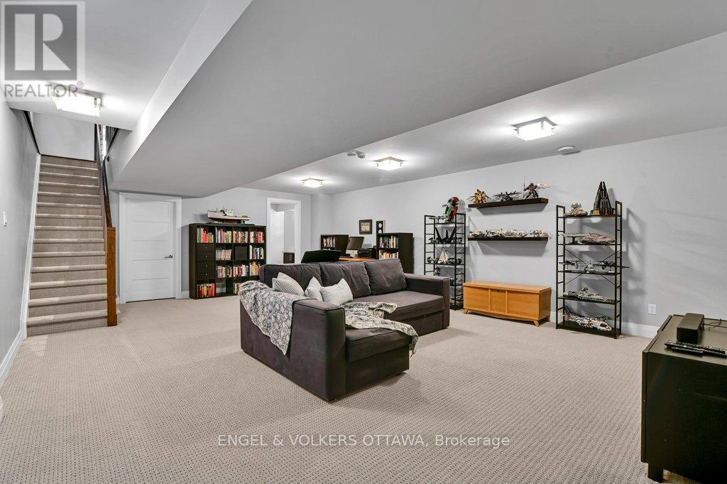 3 Bed, 4 Bath House for Sale in Ottawa – 331 DUNCAIRN AVENUE, Ottawa – MLS# X13487296 - Image 27