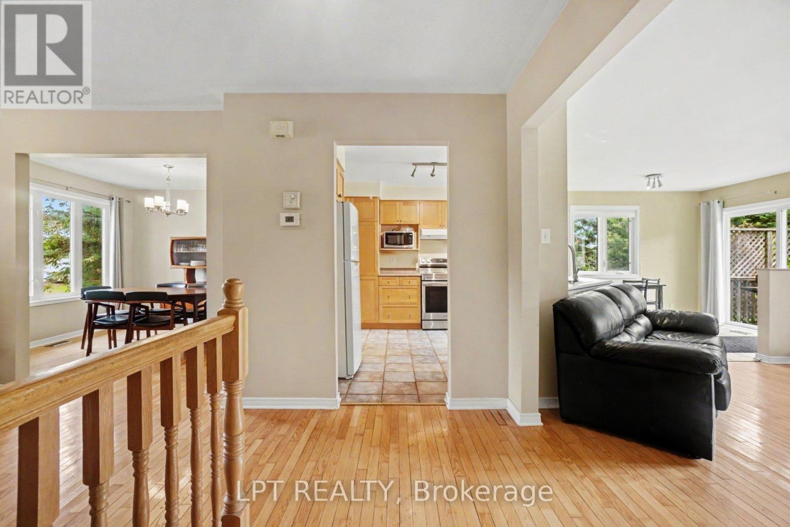 3 Bed, 2 Bath House for Sale in Ottawa – 3898 ETIENNE ROAD, Ottawa – MLS# X13487352 - Image 15