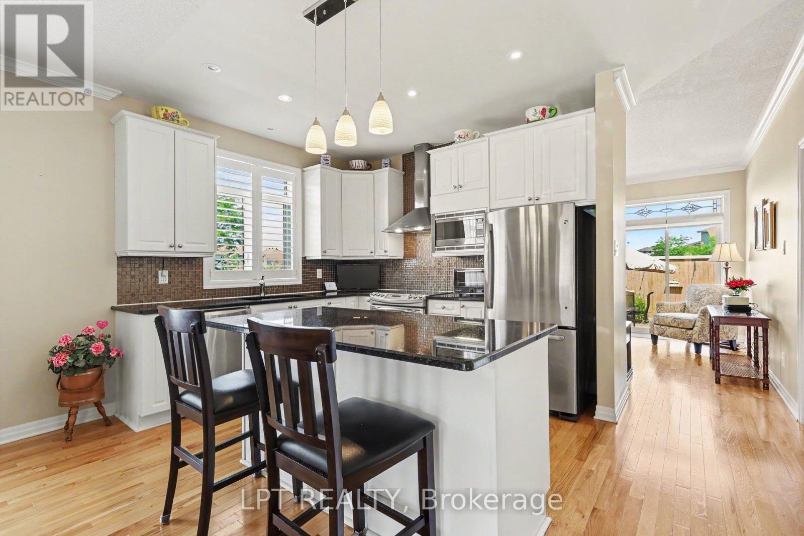 3 Bed, 3 Bath House for Sale in Ottawa – 392 BAMBURGH WAY, Ottawa – MLS# X13487354 - Image 11
