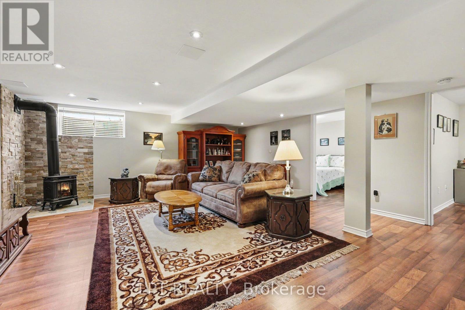 3 Bed, 3 Bath House for Sale in Ottawa – 392 BAMBURGH WAY, Ottawa – MLS# X13487354 - Image 24