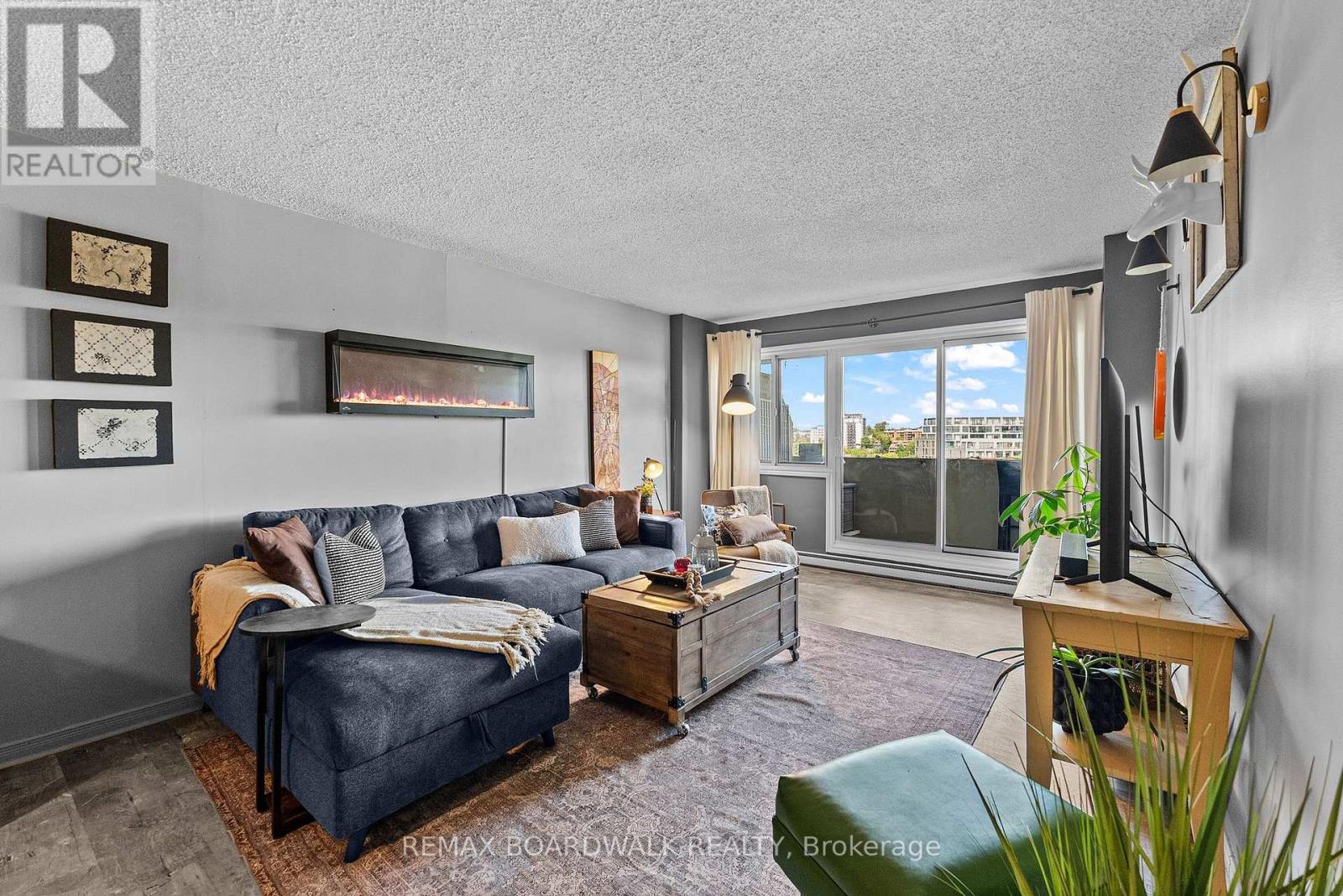 #812 40 LANDRY STREET - 11