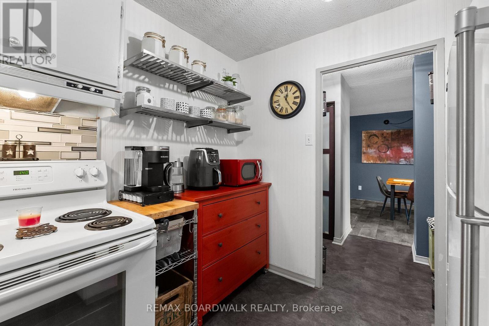 #812 40 LANDRY STREET - 18