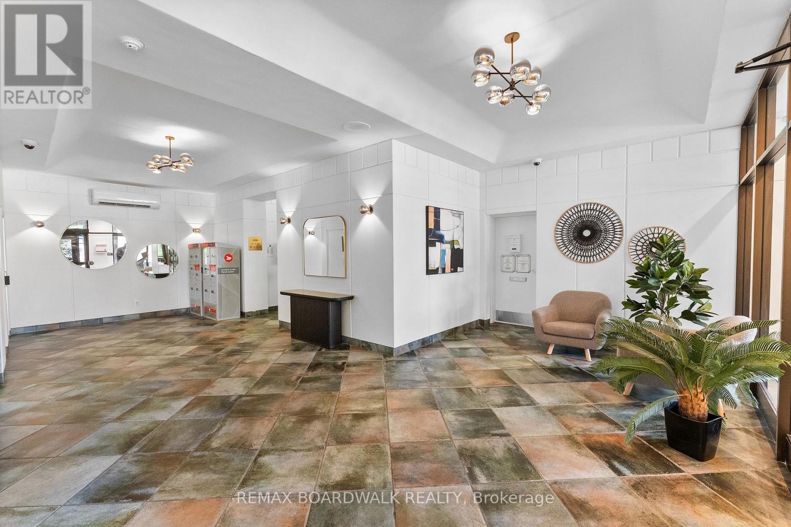 #812 40 LANDRY STREET - 28