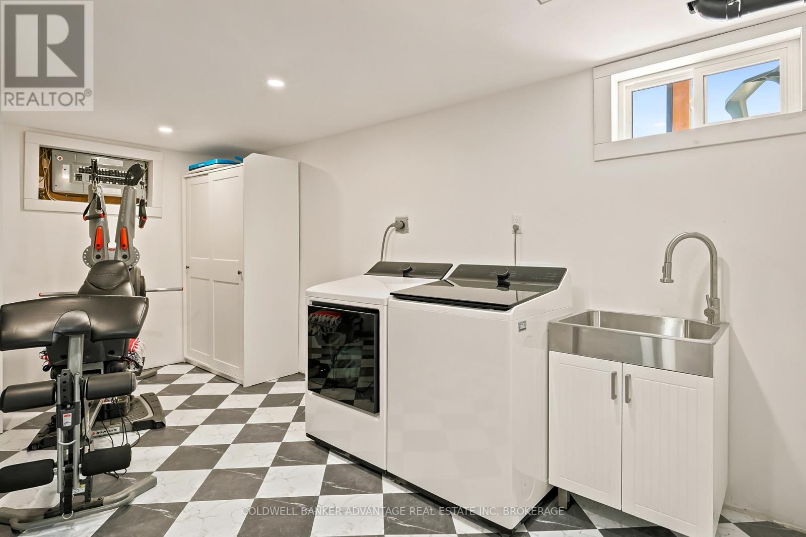 40 WELLBROOK BOULEVARD - 28