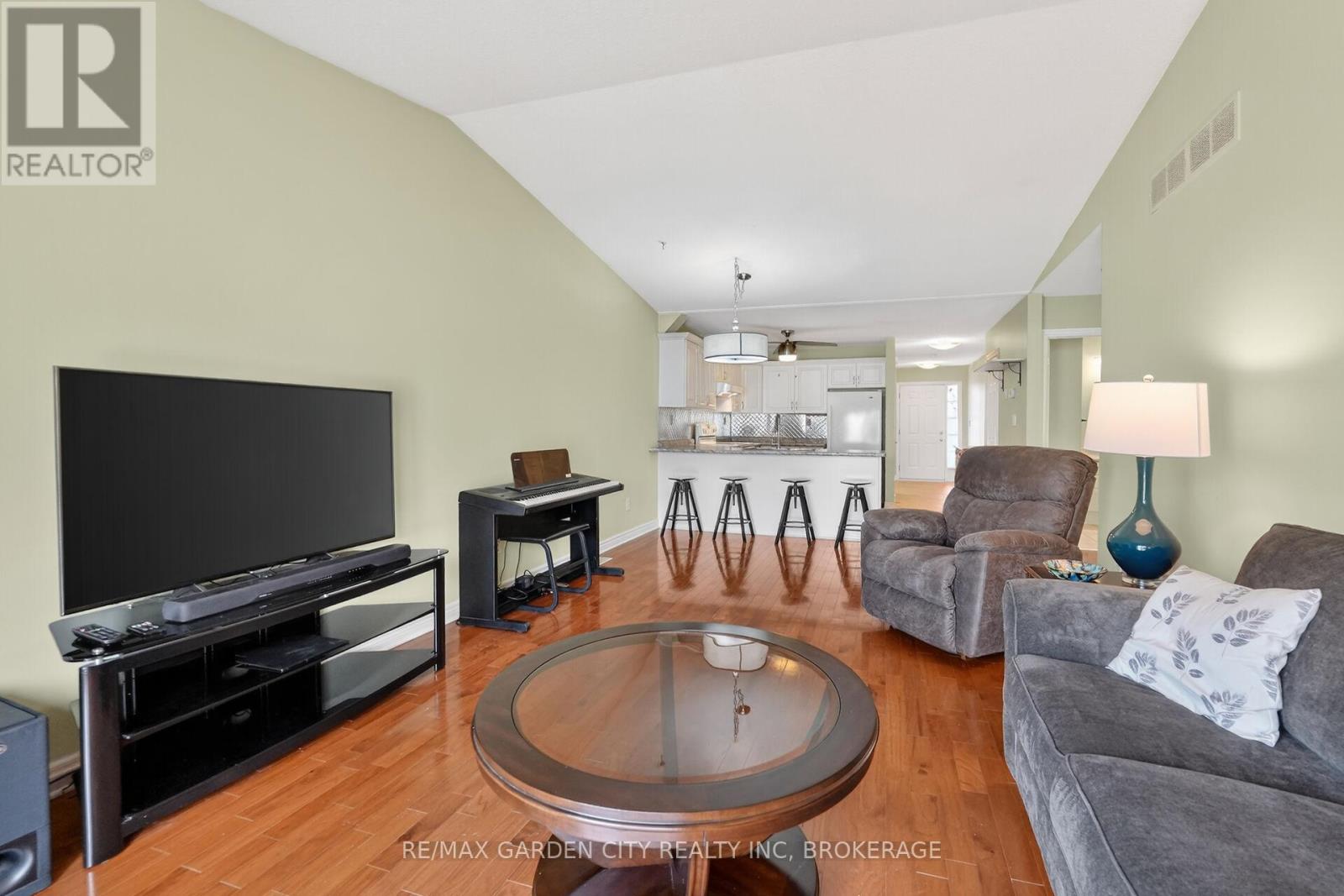 #9 162 FIRST STREET - 12