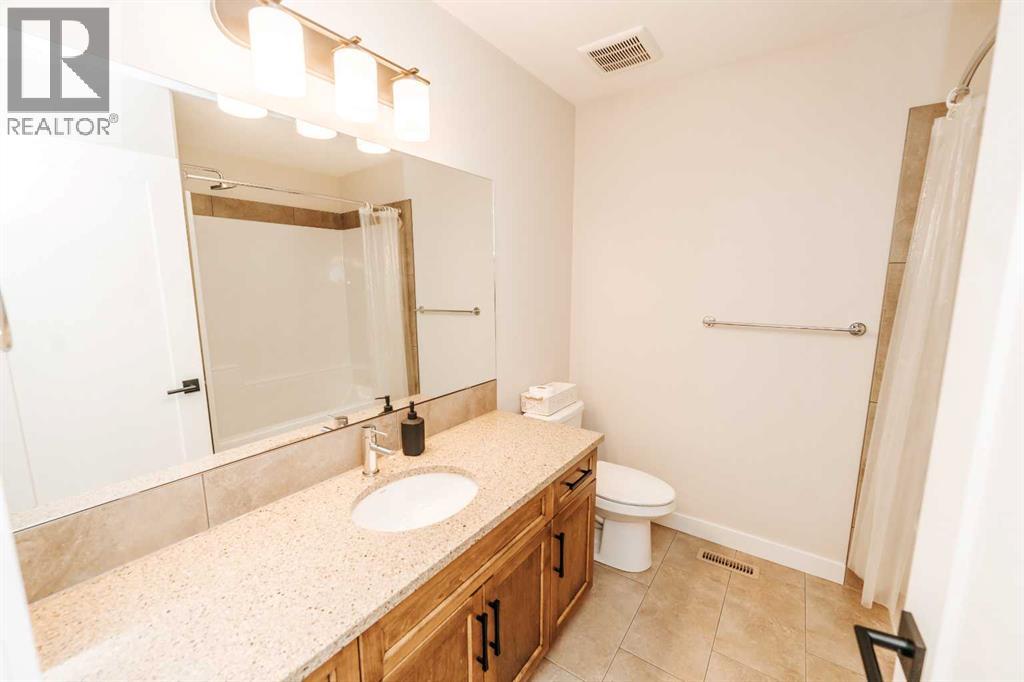 2723 45 Street S - 23