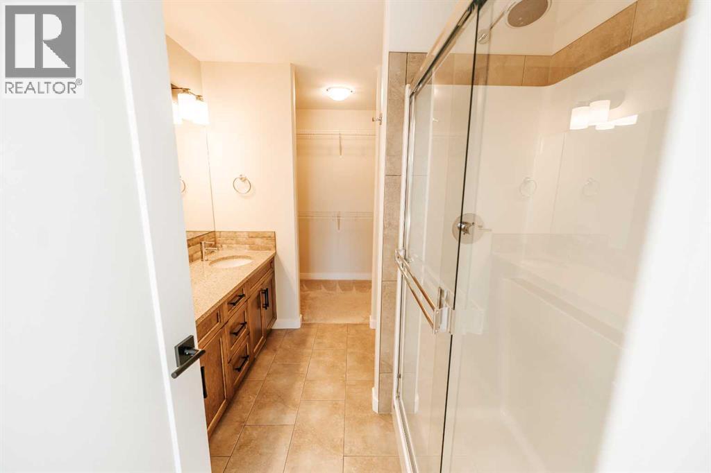 2723 45 Street S - 26