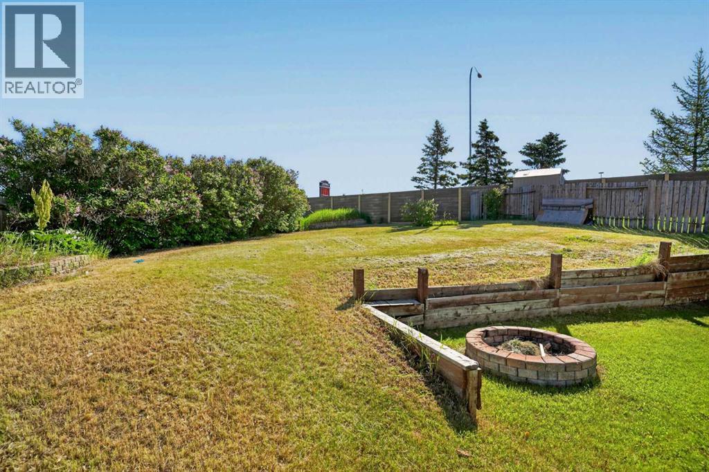 26 Glenpatrick Crescent — photo 31