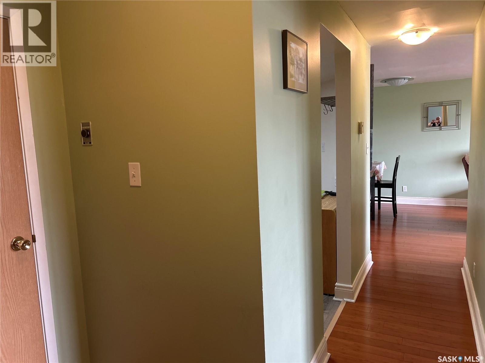 #703 311 6th AVENUE N - 19