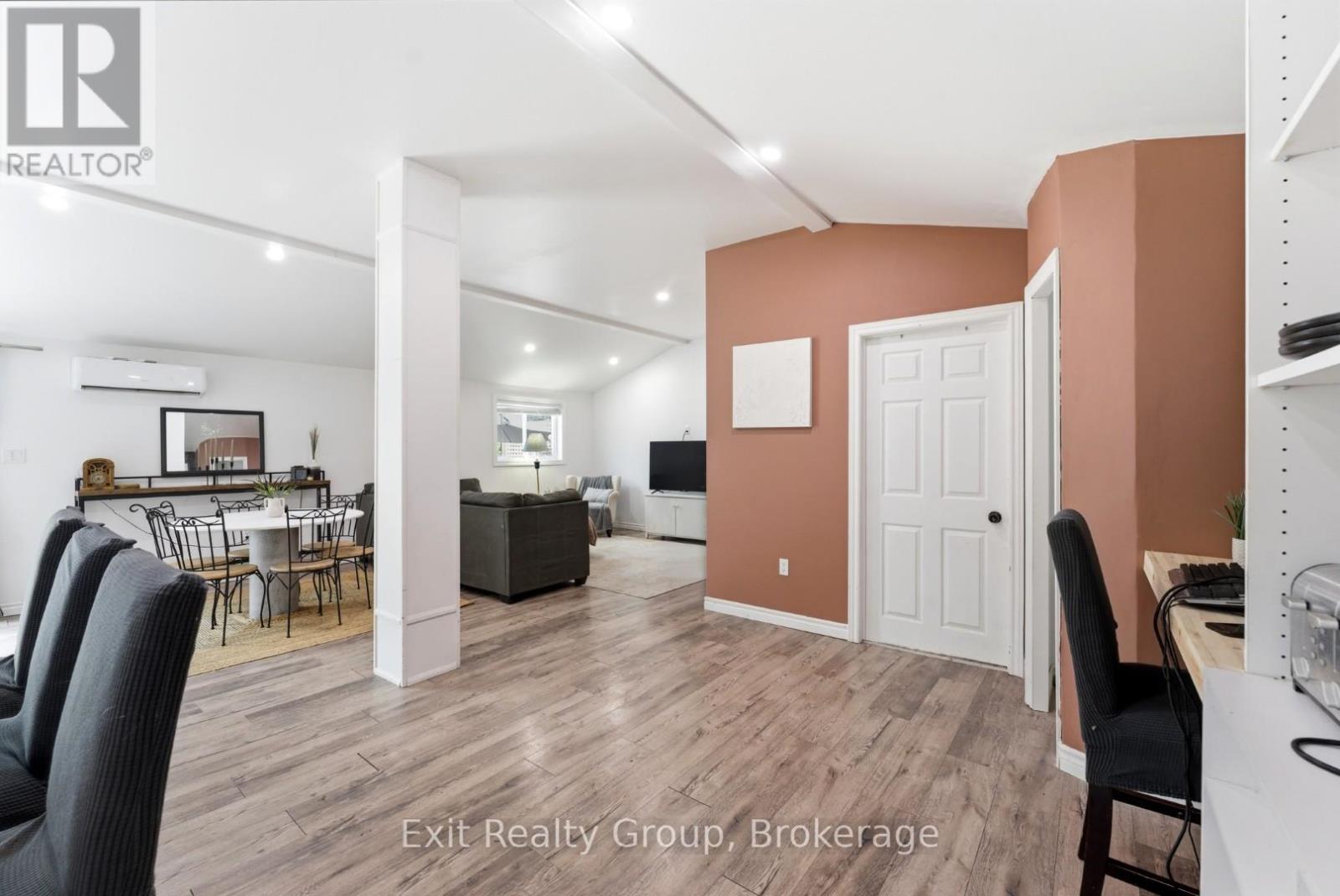 54 PARADISE ROAD - 13