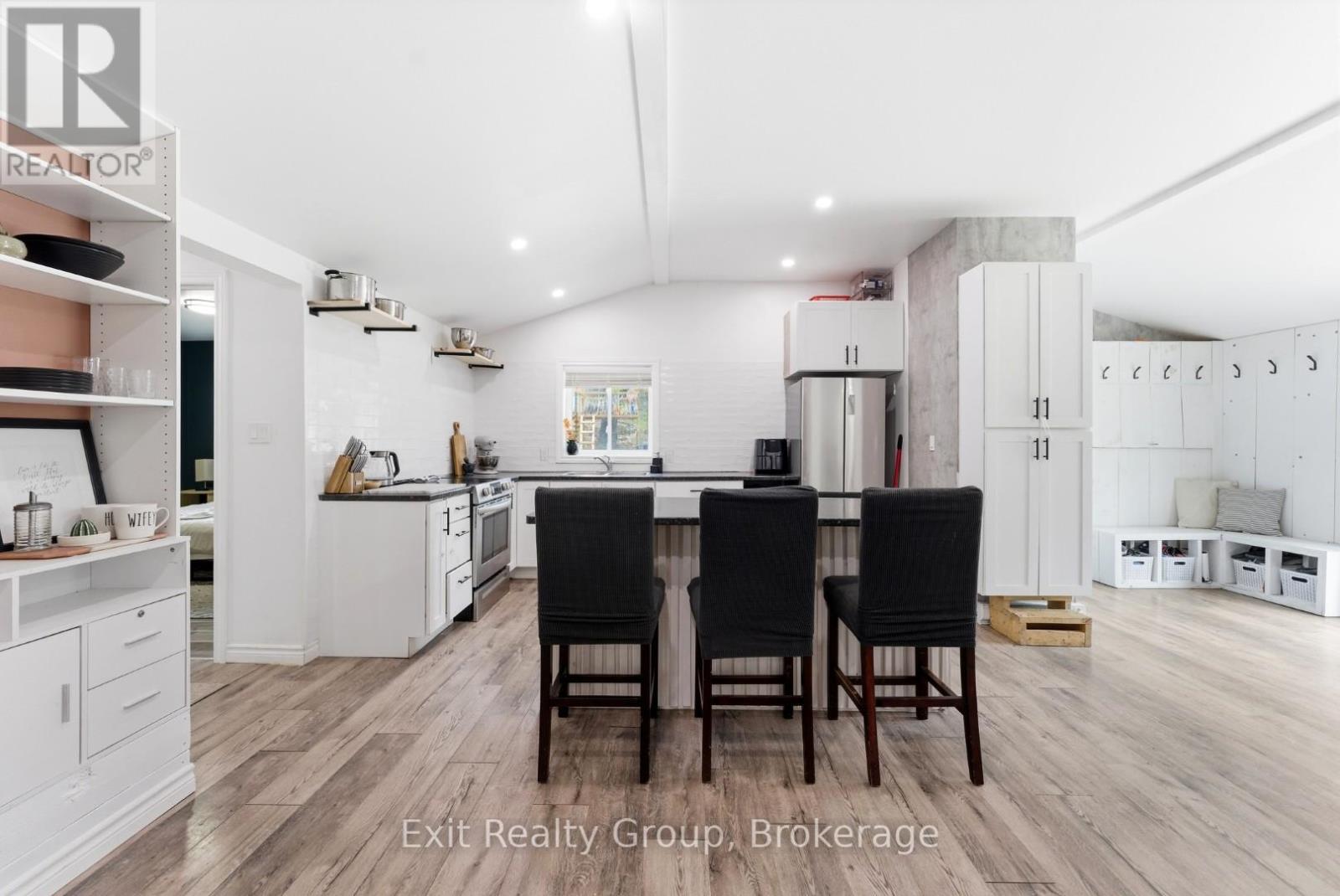 54 PARADISE ROAD - 18