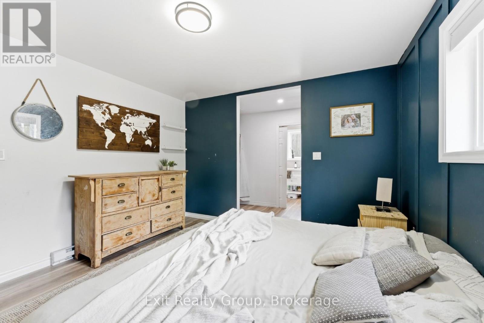 54 PARADISE ROAD - 24