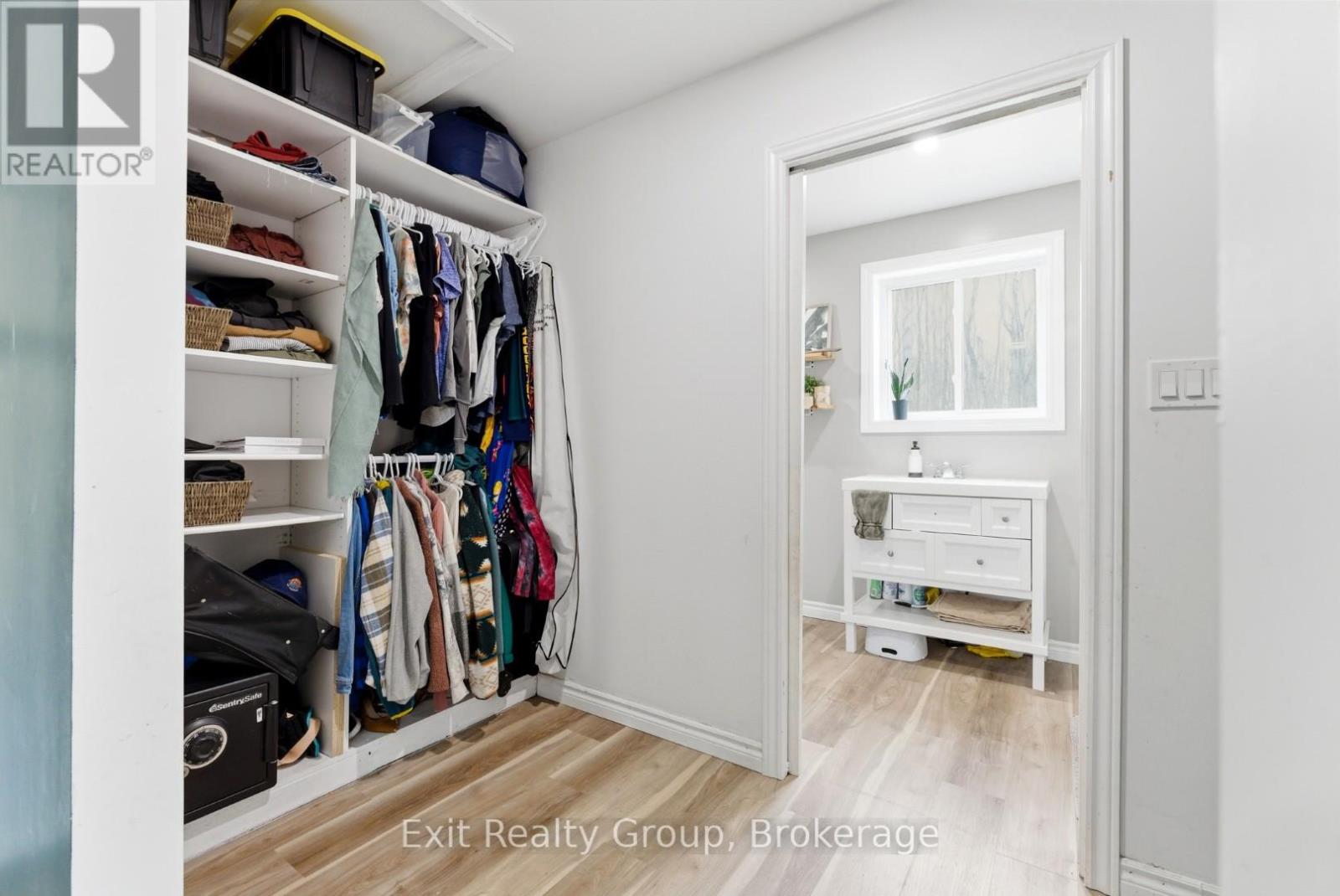 54 PARADISE ROAD - 25