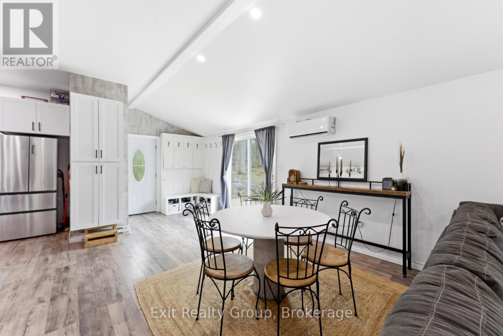 54 PARADISE ROAD - 9