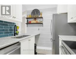 203 - 9 Centre Street, Greater Napanee, ON K7R3X3 Photo 10