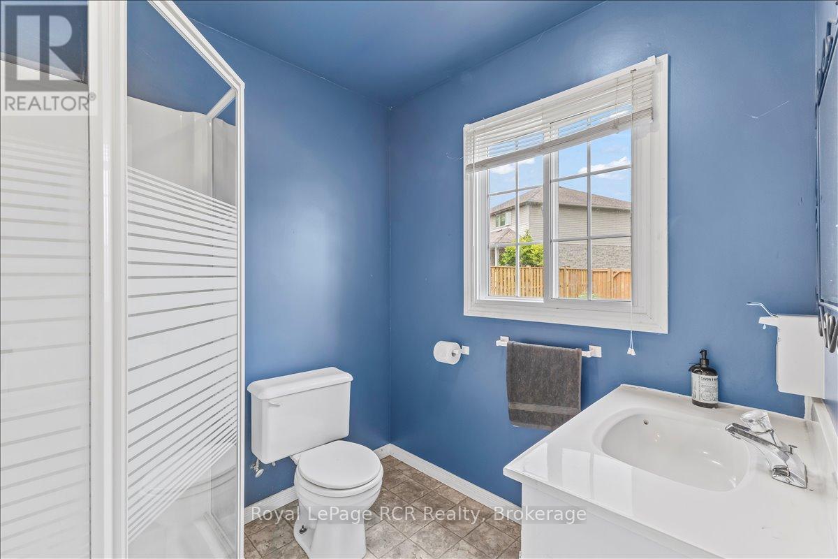 235 4TH STREET CRESCENT - Image 25