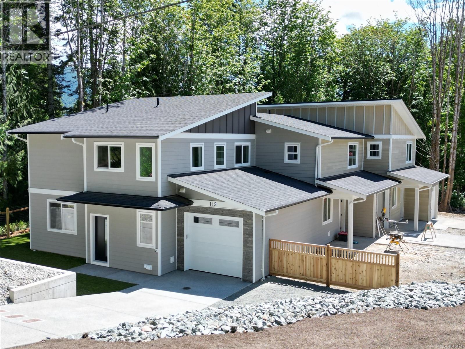 112 Elk Rd - 2