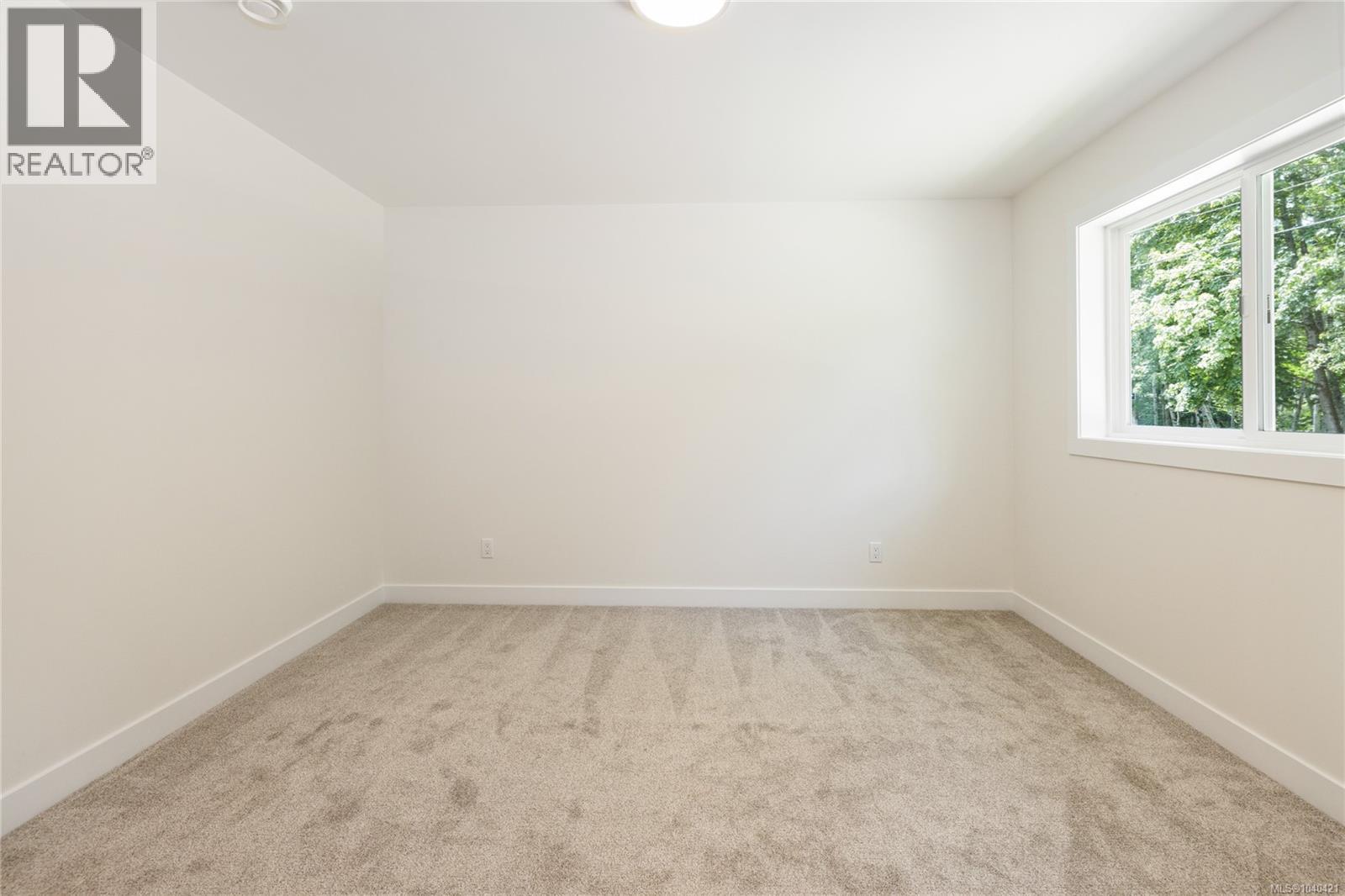 112 Elk Rd - 24