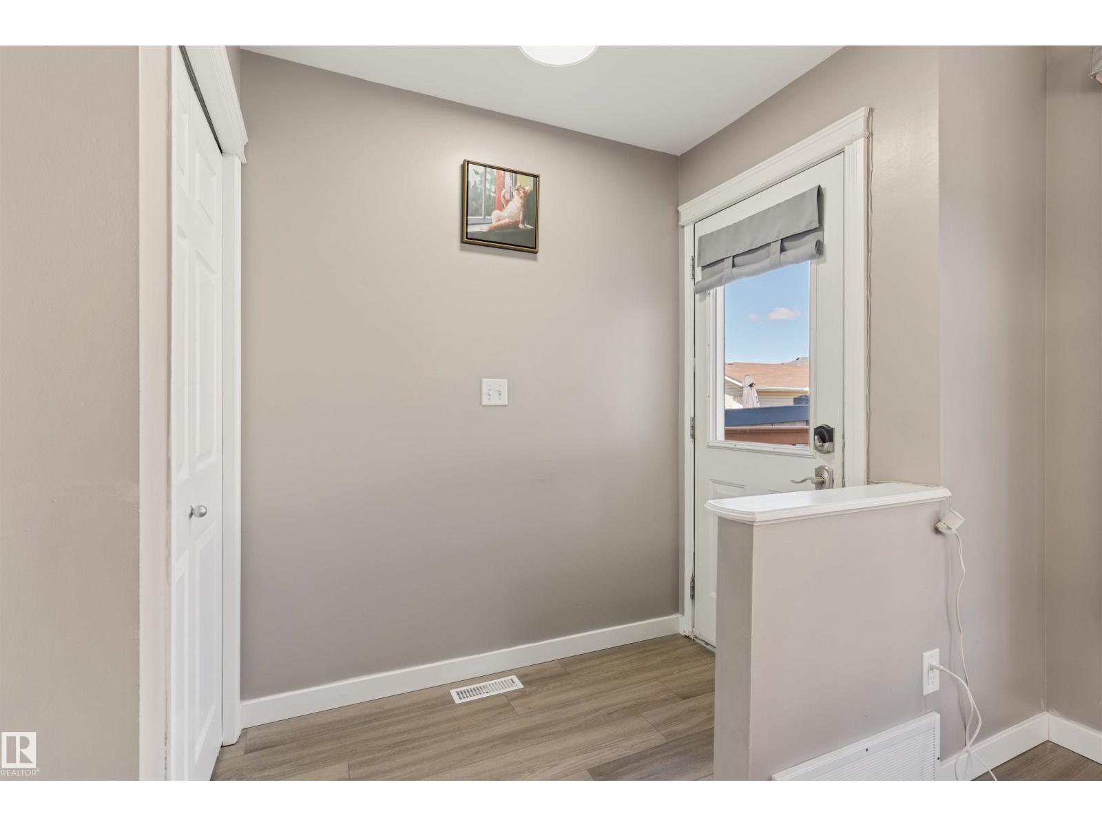 7824 14 AV SW - 18
