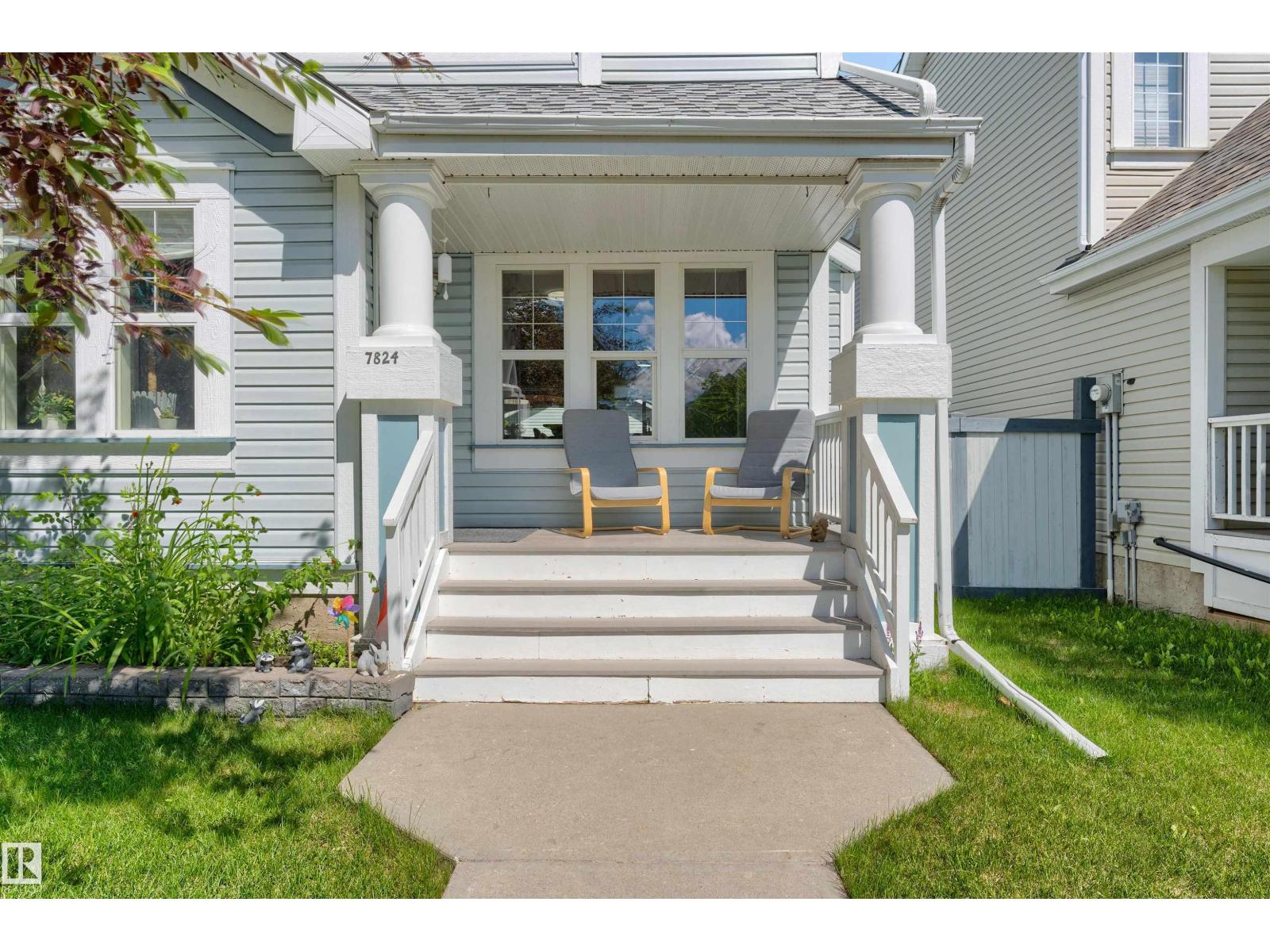 7824 14 AV SW - 2