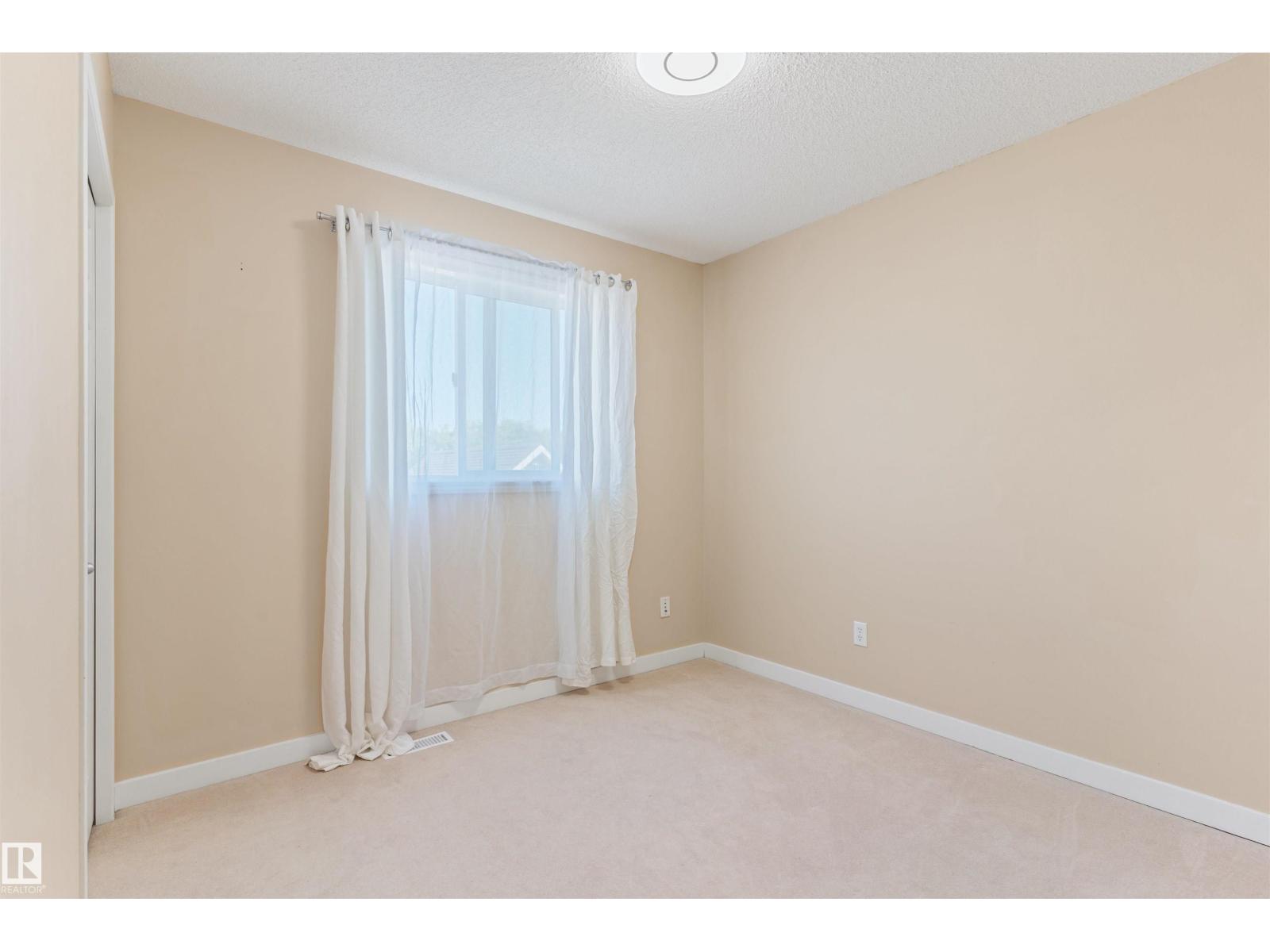 7824 14 AV SW - 29