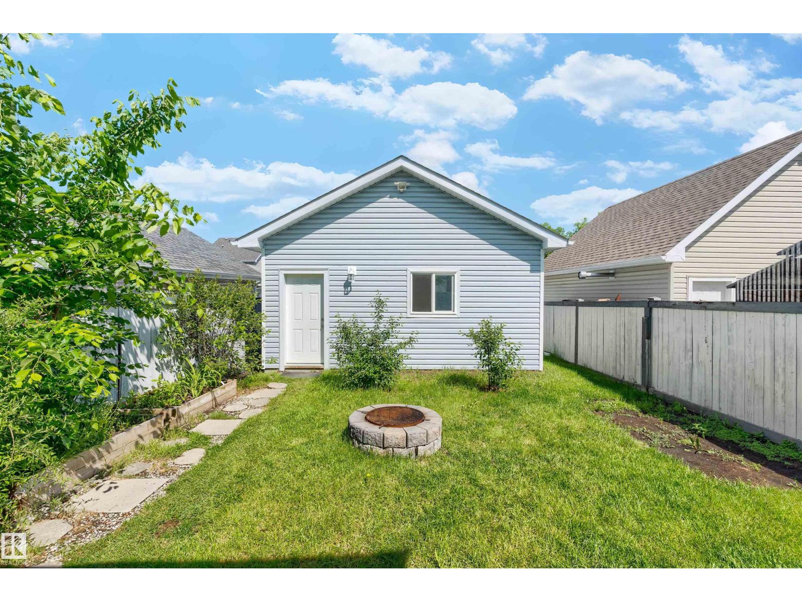 7824 14 AV SW - 44