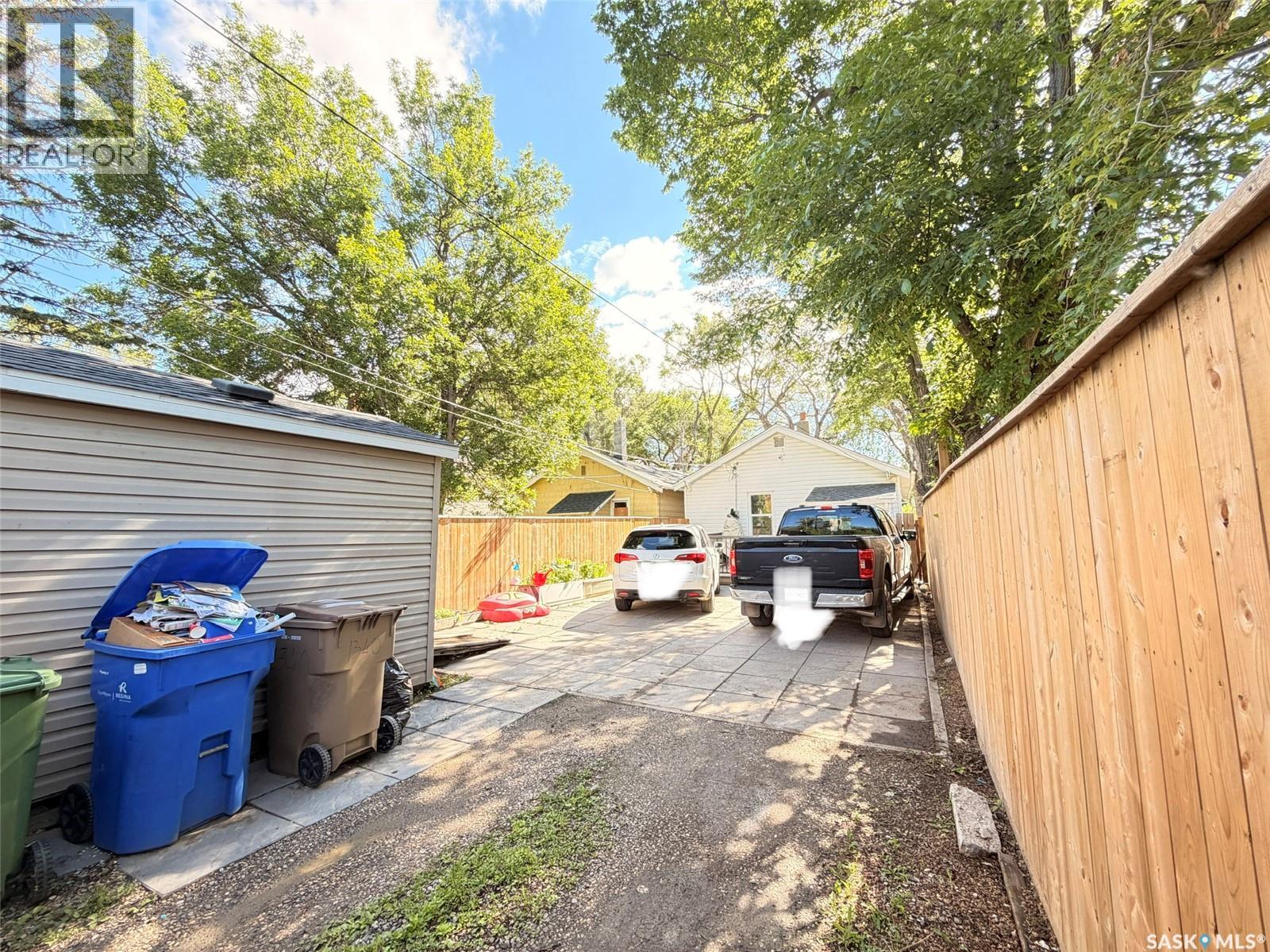 1340 Retallack STREET — photo 26