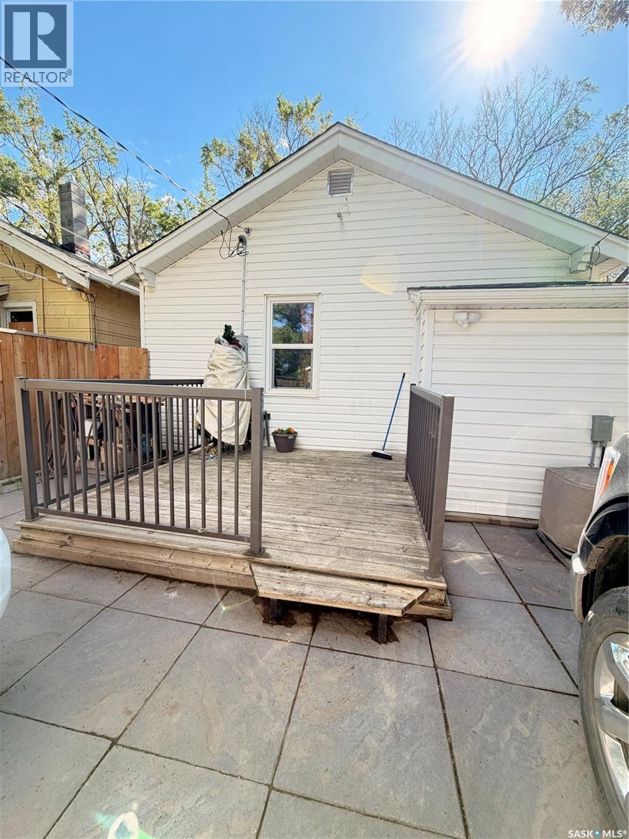 1340 Retallack STREET — photo 28
