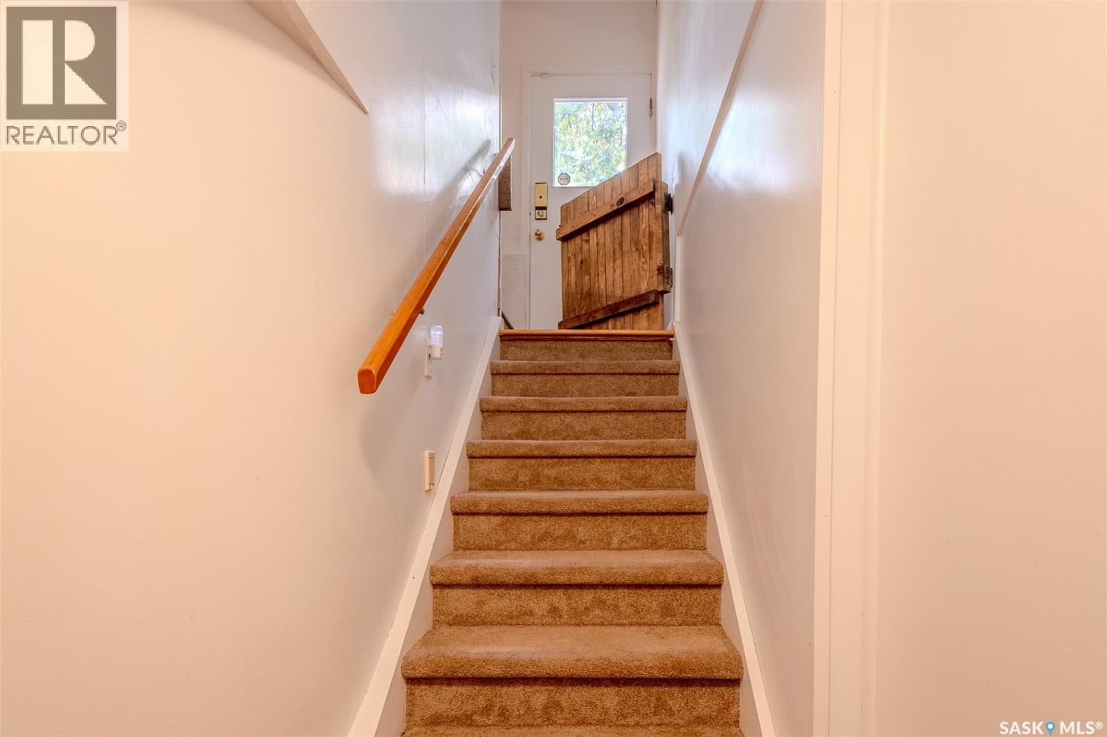 710 University DRIVE — photo 24