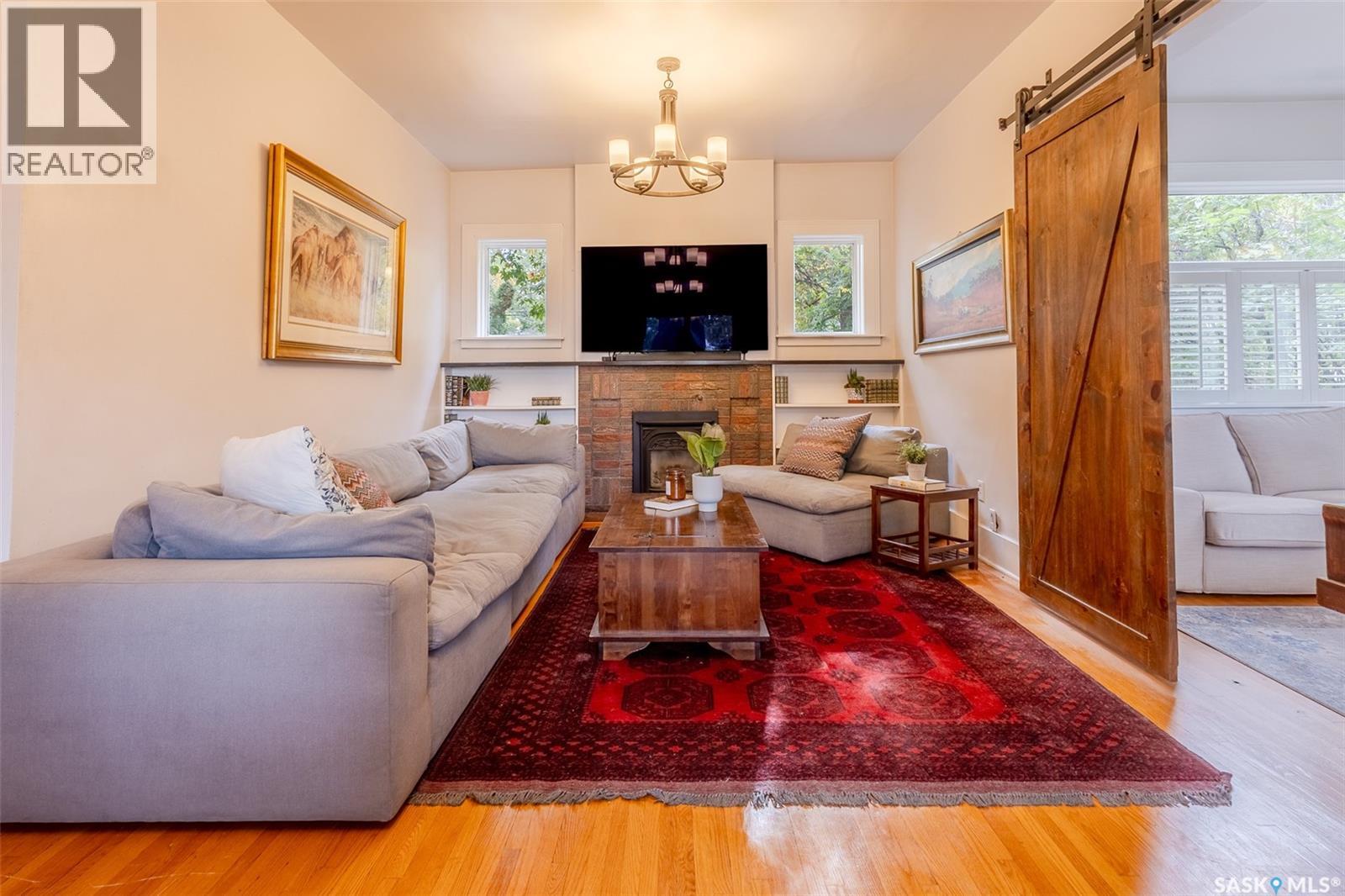 710 University DRIVE — photo 8