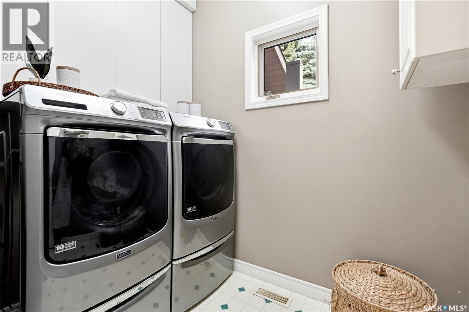 6 Park CRESCENT — photo 17