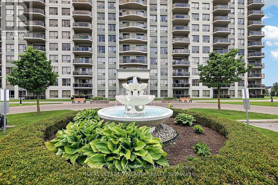 #406 1030 CORONATION DRIVE - 24