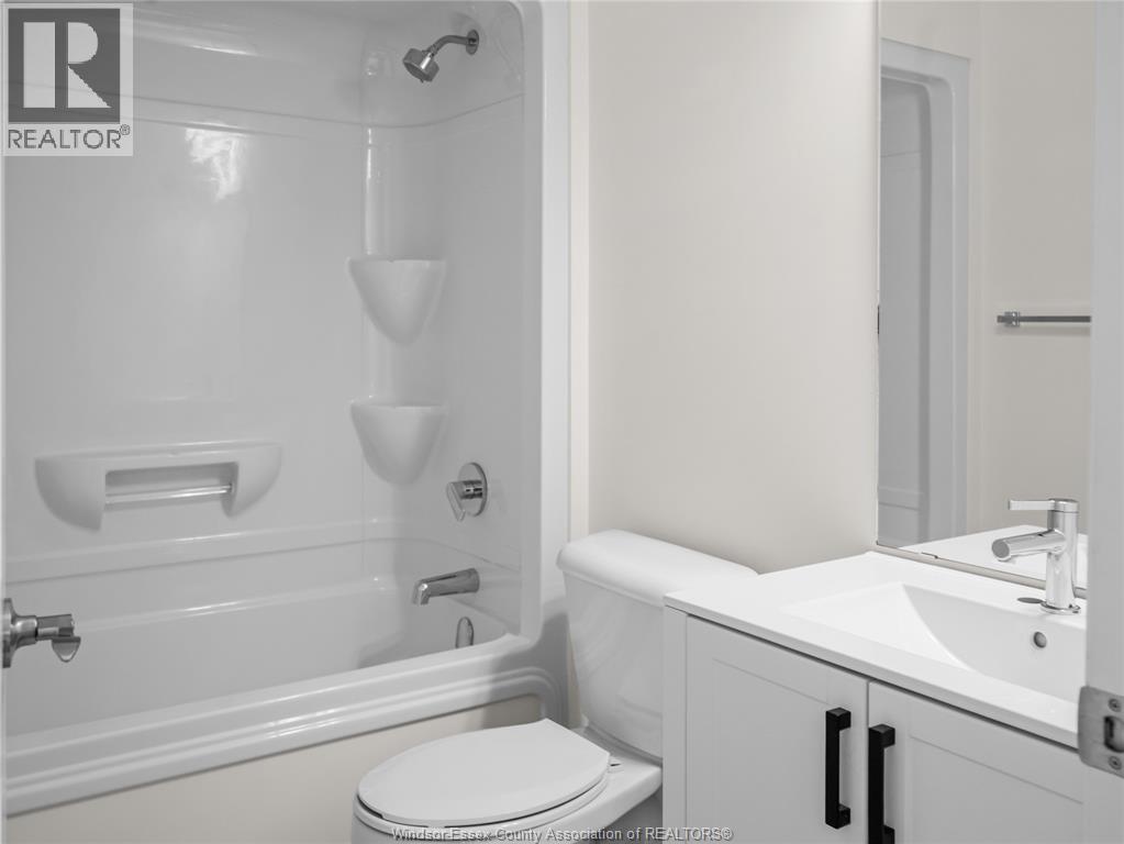 220 MCLELLAN AVENUE - 10