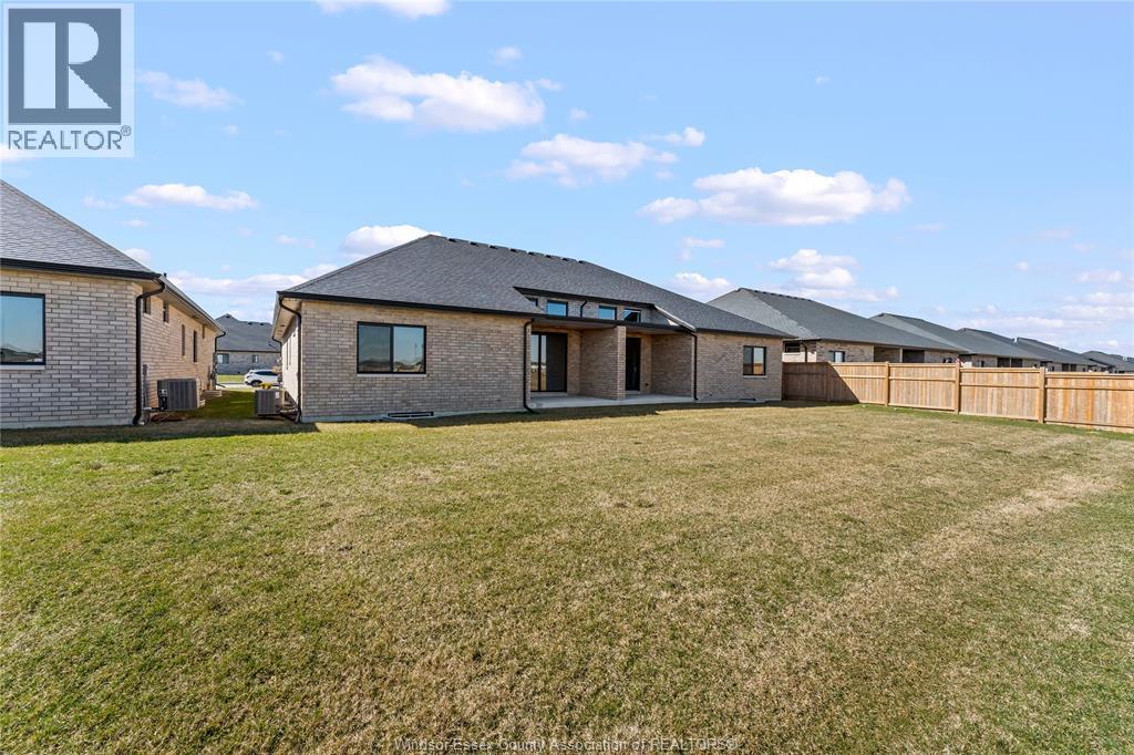 220 MCLELLAN AVENUE - 21